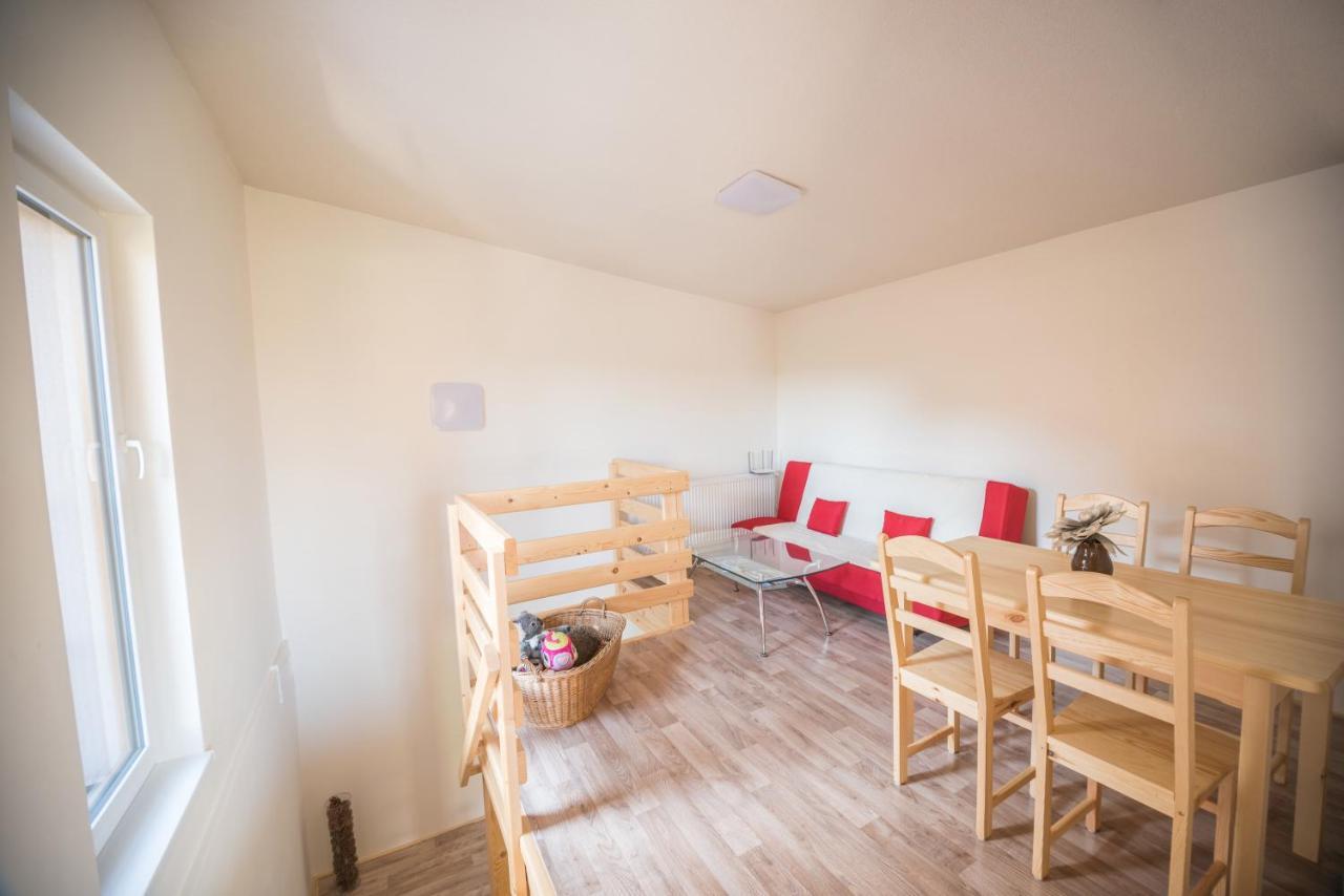 Apartman Emka Lipótszentmiklós Kültér fotó